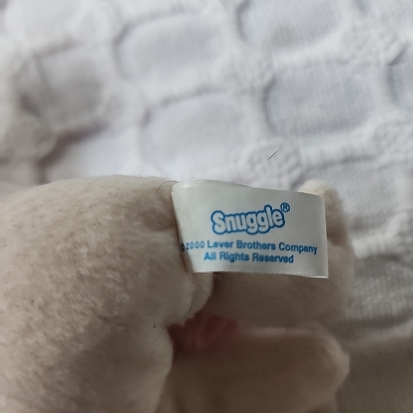 Vintage 2000 Snuggle Teeny Bean Bear Plush 5" w/ tag & Pink blanket - Picture 3 of 5